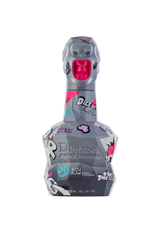 The front view of the Dictador Game Changer grey bottle.